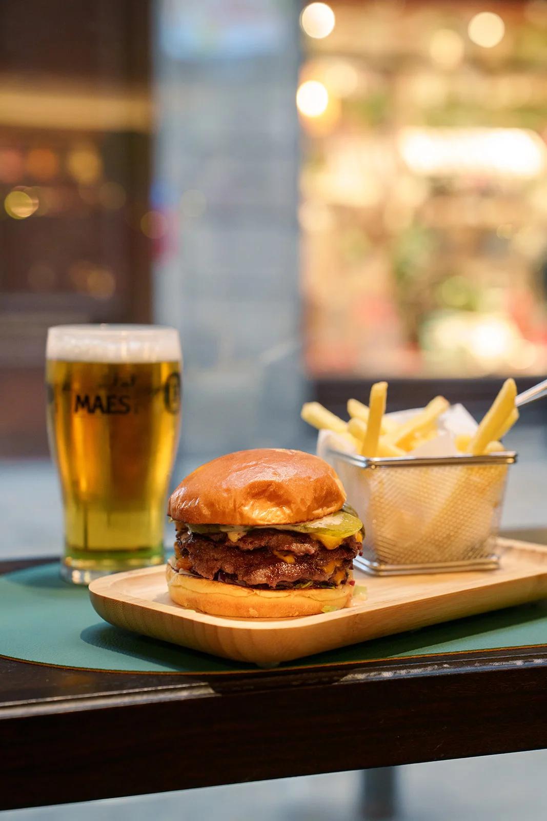 Smash burgers in Barcelona: what makes them different